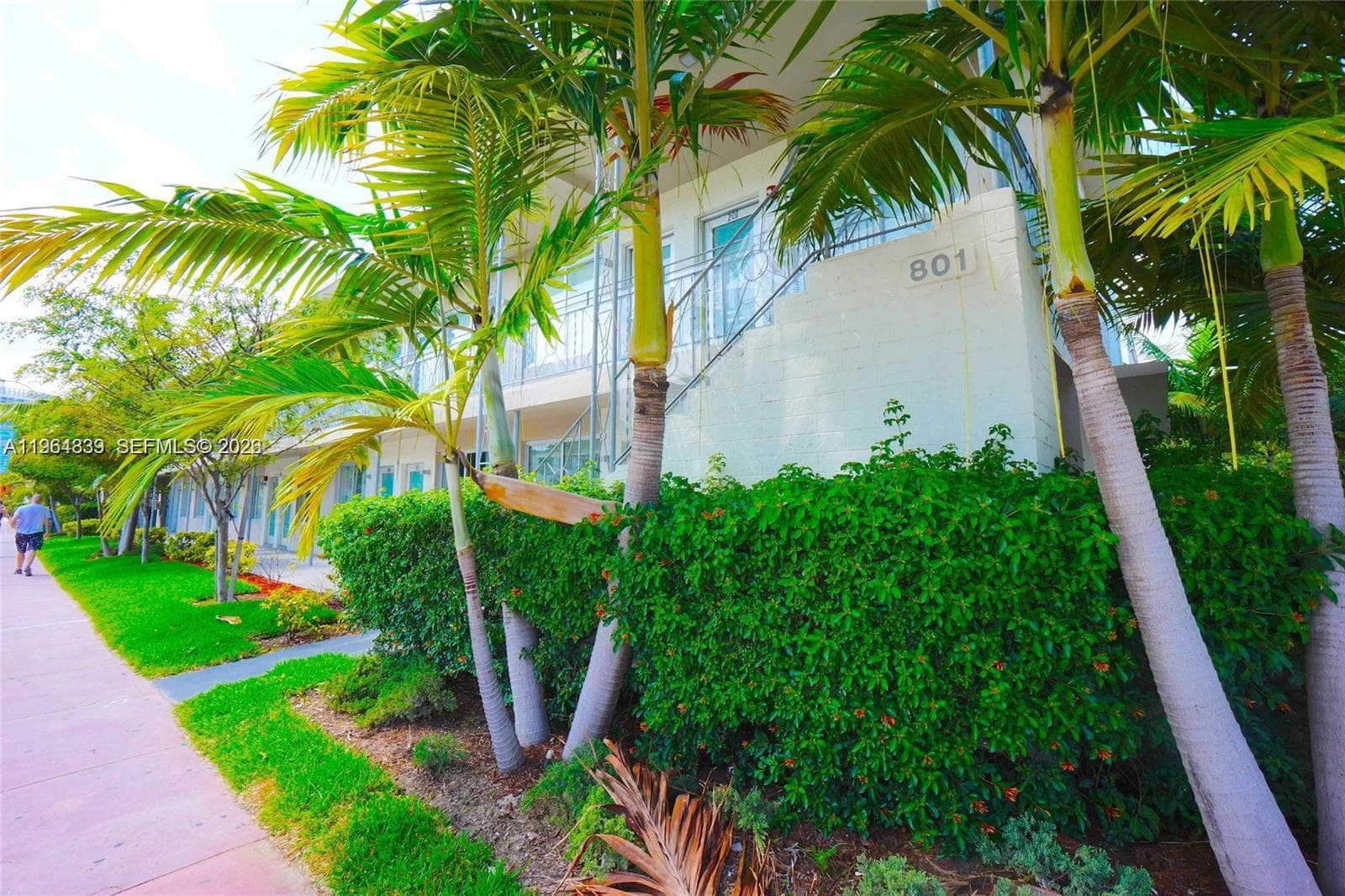 A11964339 — Miami Beach — 20