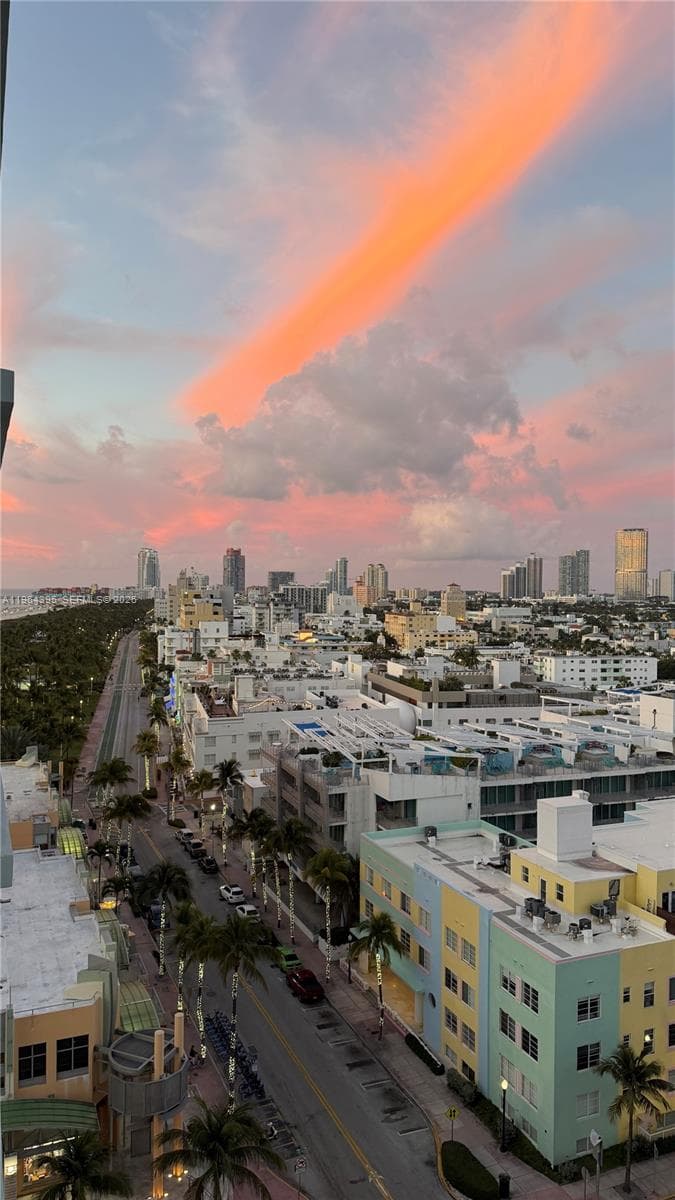 A11964395 — Miami Beach — 37