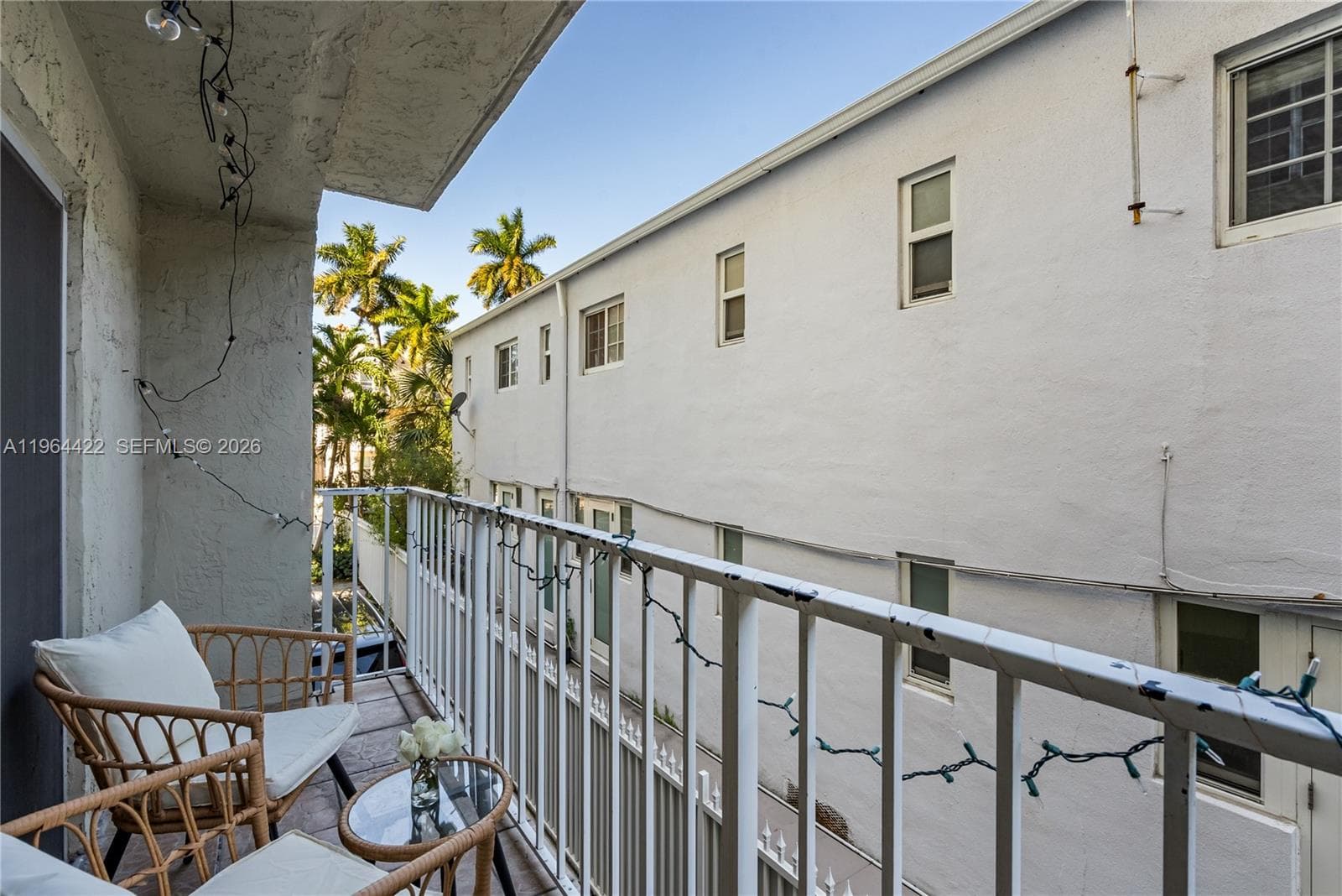 A11964422 — Miami Beach — 18