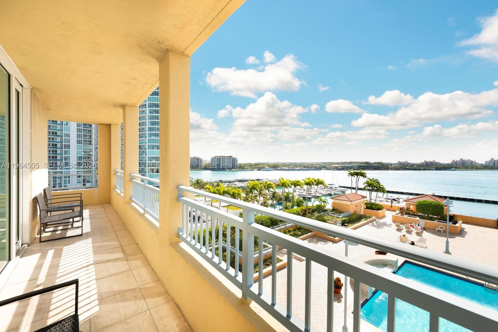 A11964505 — Miami Beach — 7