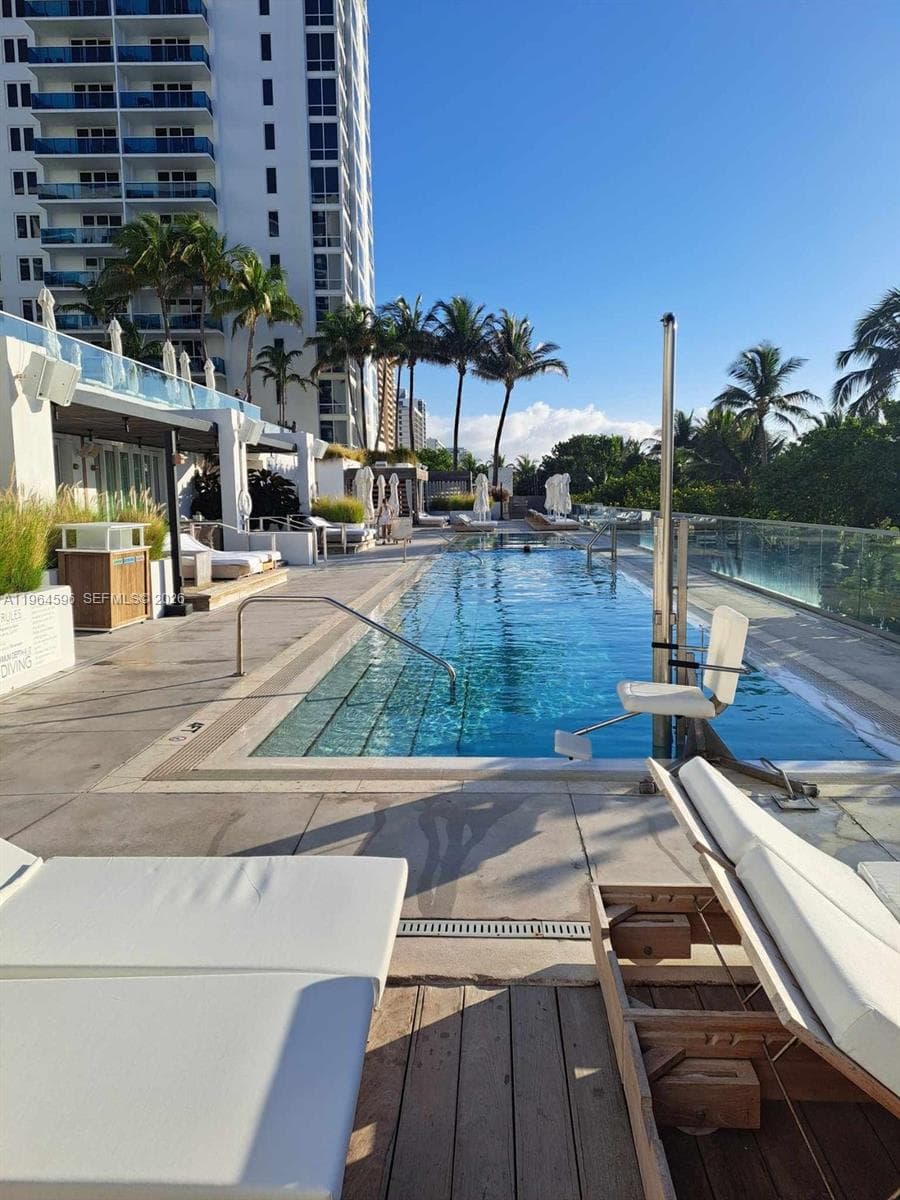 A11964596 — Miami Beach — 27