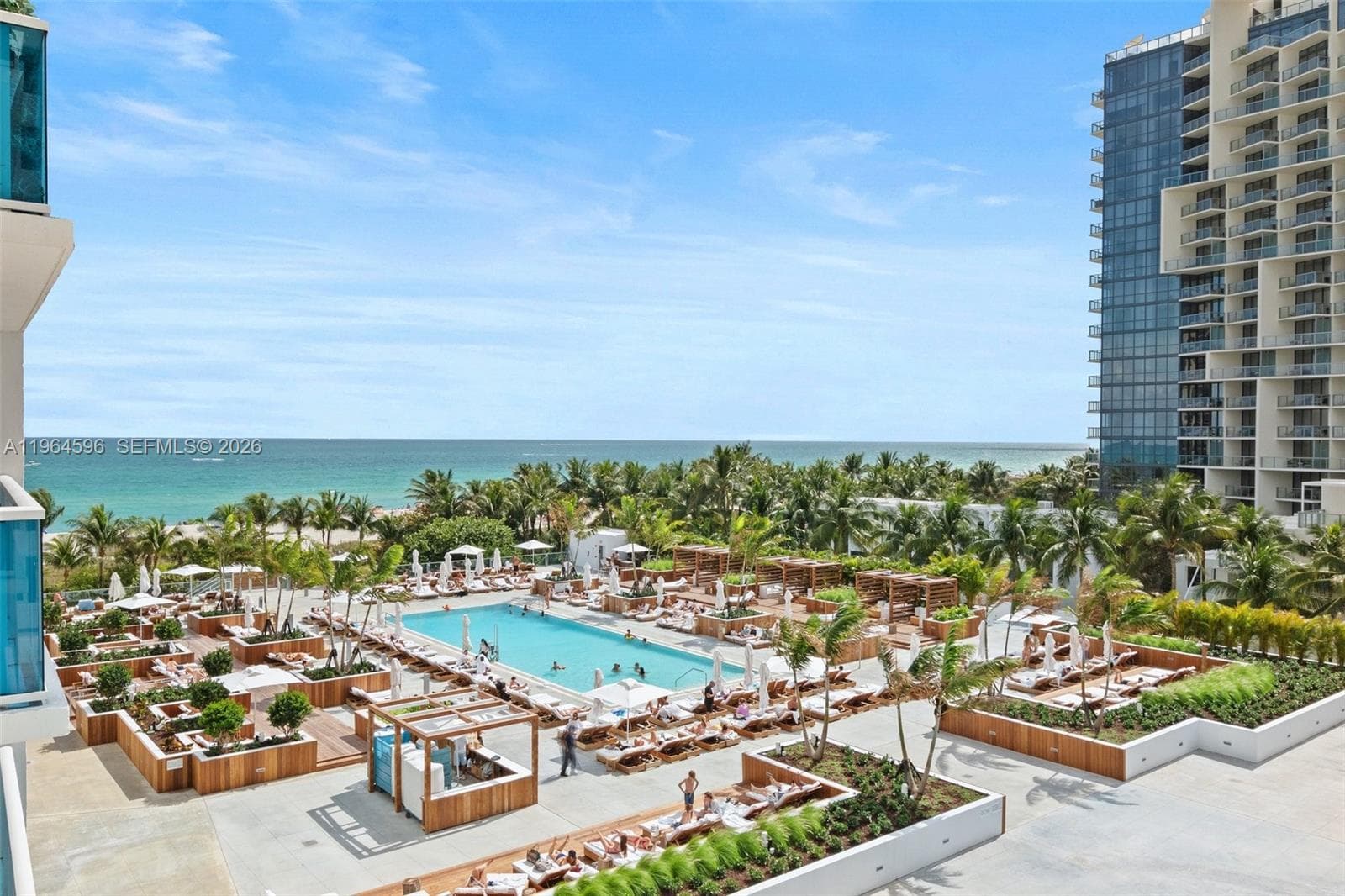 A11964596 — Miami Beach — 4