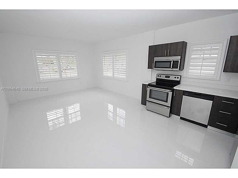 A11964640 — Miami Beach — 2