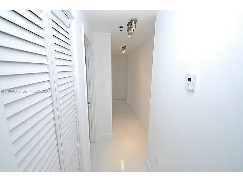 A11964640 — Miami Beach — 4
