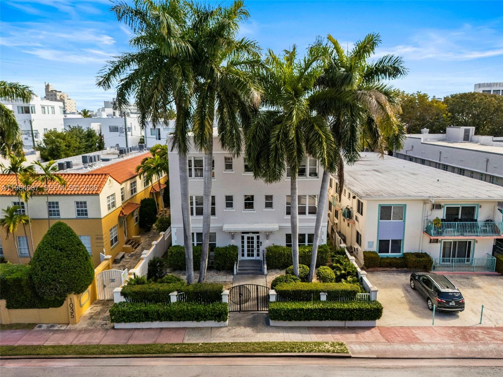A11964687 — Miami Beach — 41