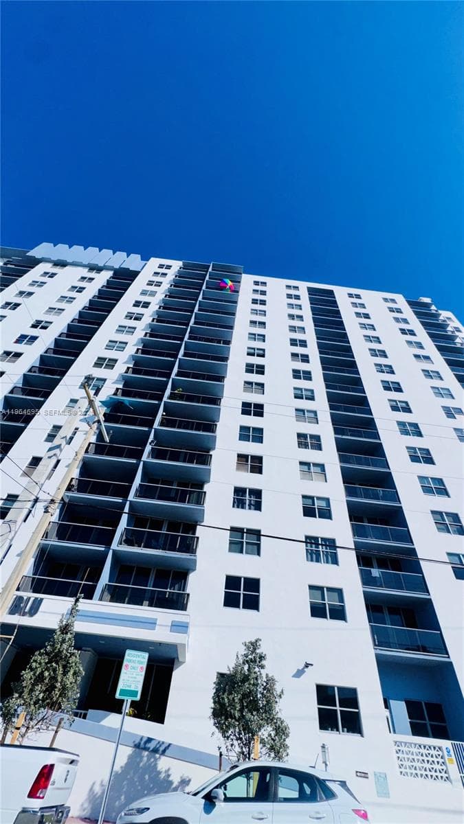 A11964695 — Miami Beach — 13
