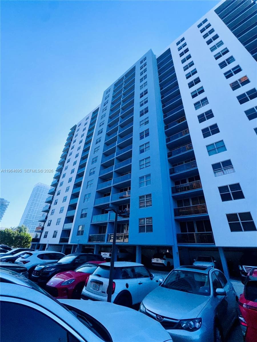 A11964695 — Miami Beach — 17