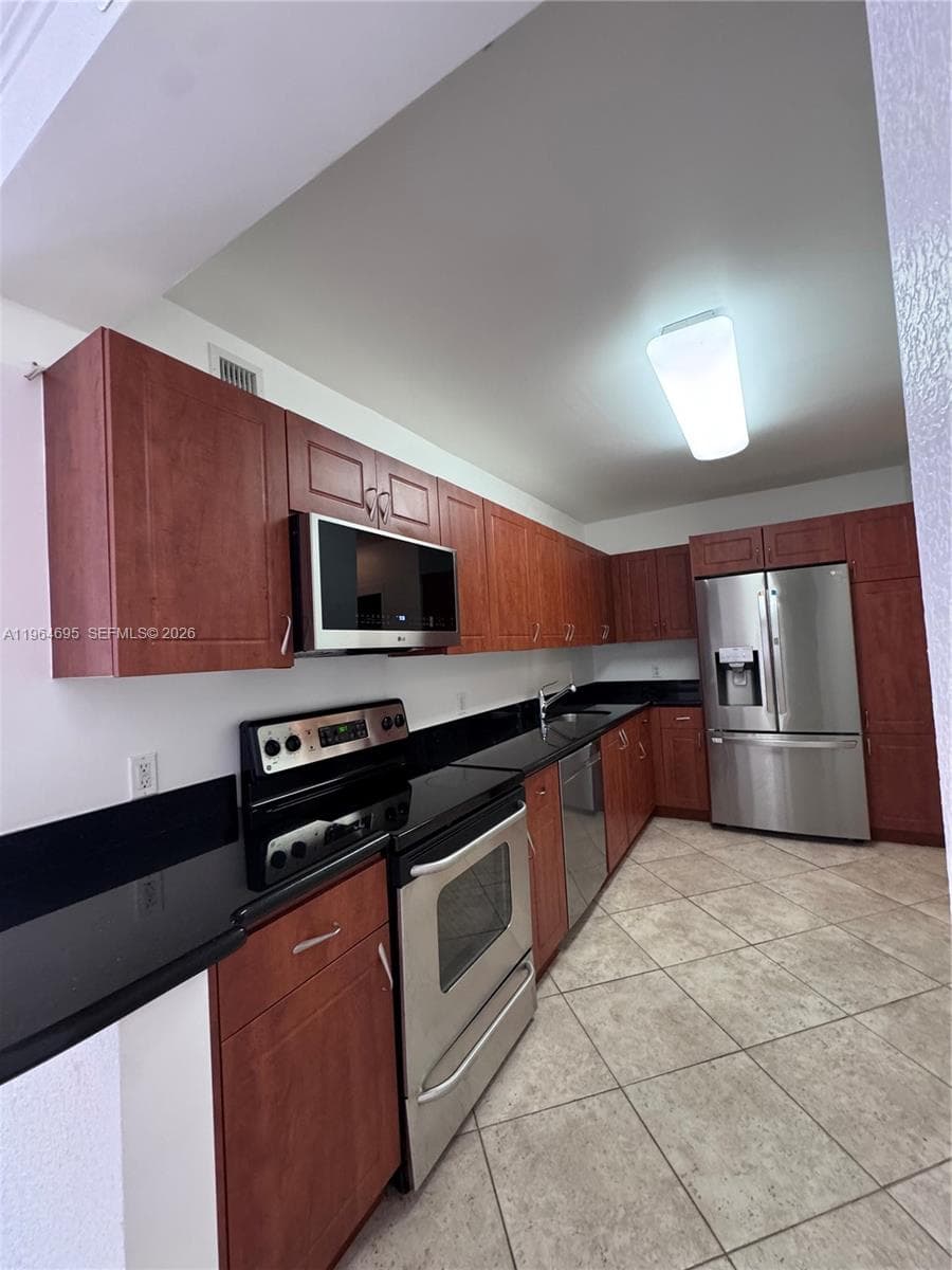 A11964695 — Miami Beach — 3
