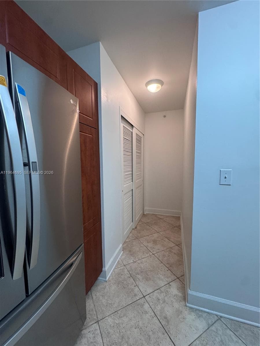 A11964695 — Miami Beach — 80