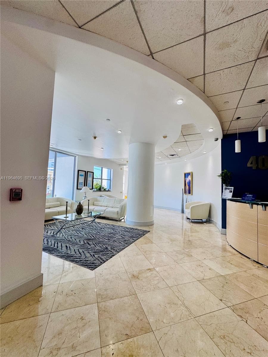 A11964695 — Miami Beach — 24