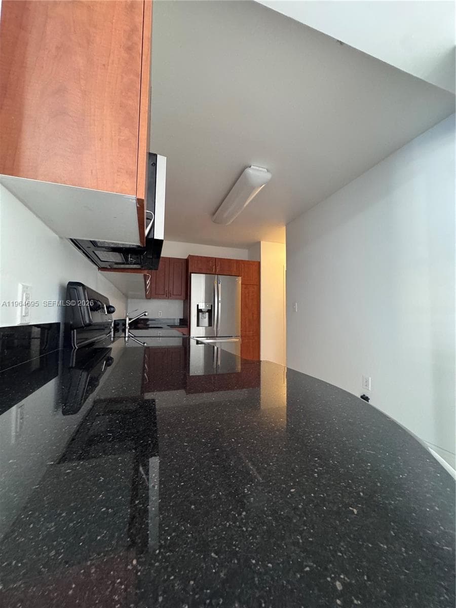 A11964695 — Miami Beach — 69