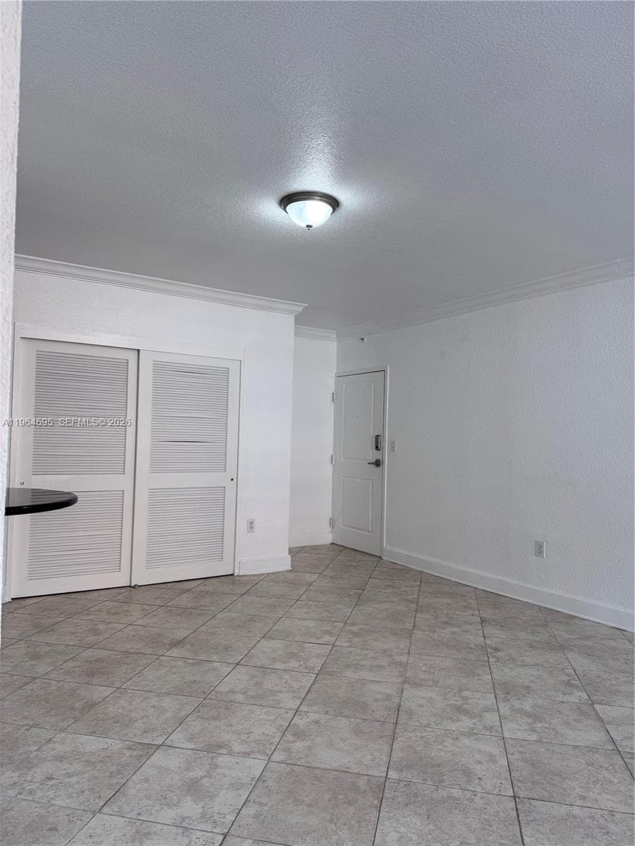 A11964695 — Miami Beach — 55