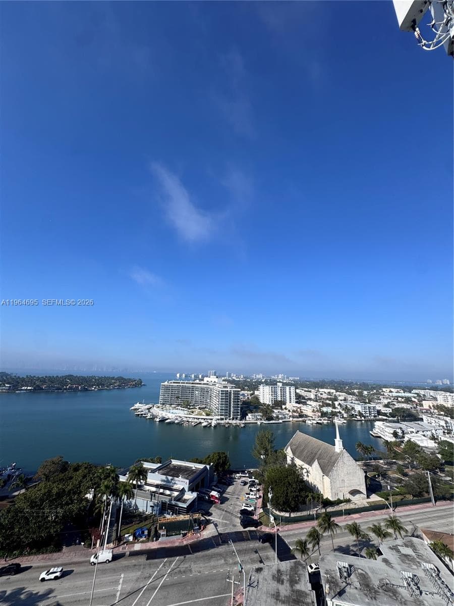 A11964695 — Miami Beach — 48