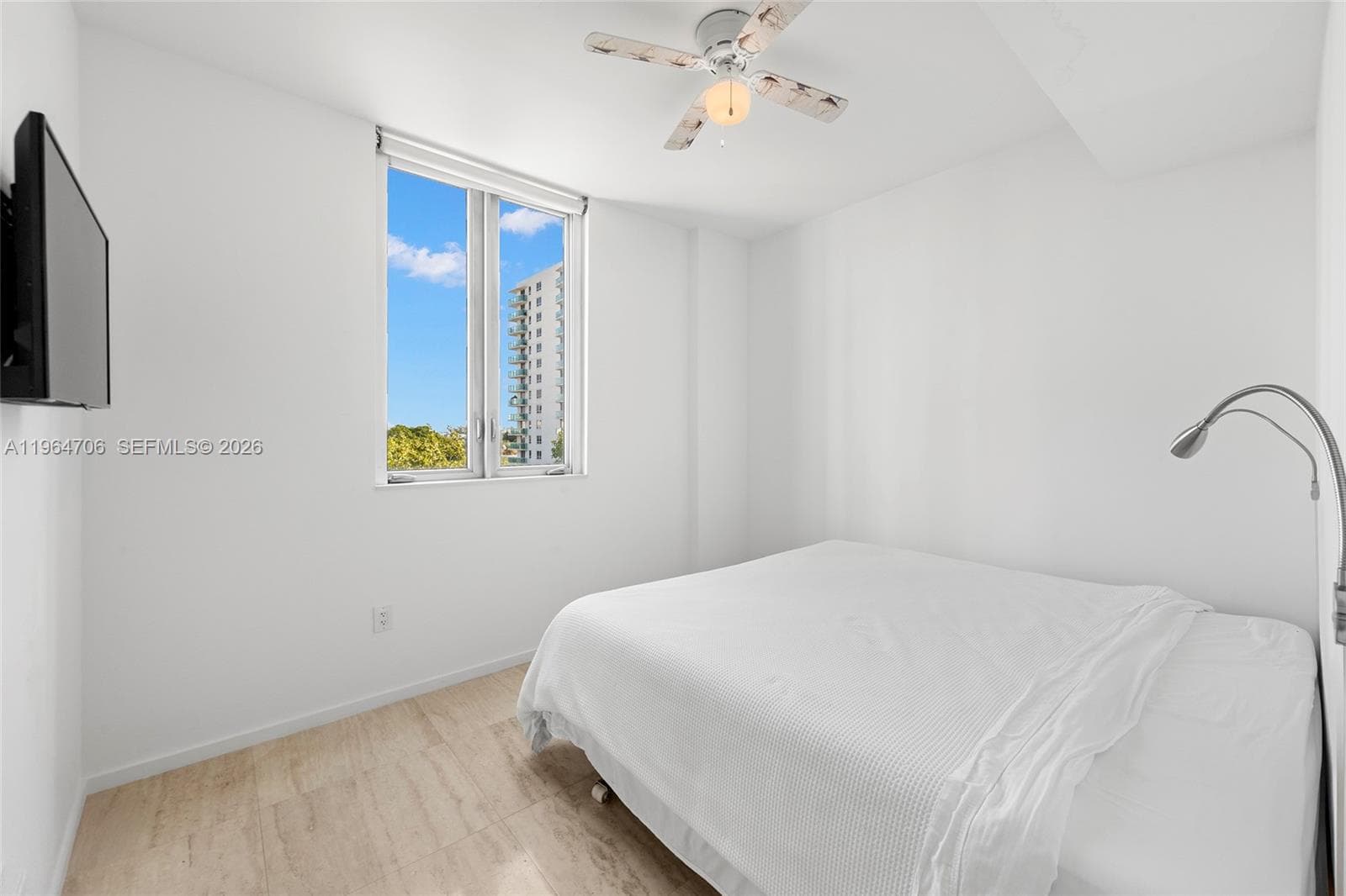 A11964706 — Miami Beach — 19