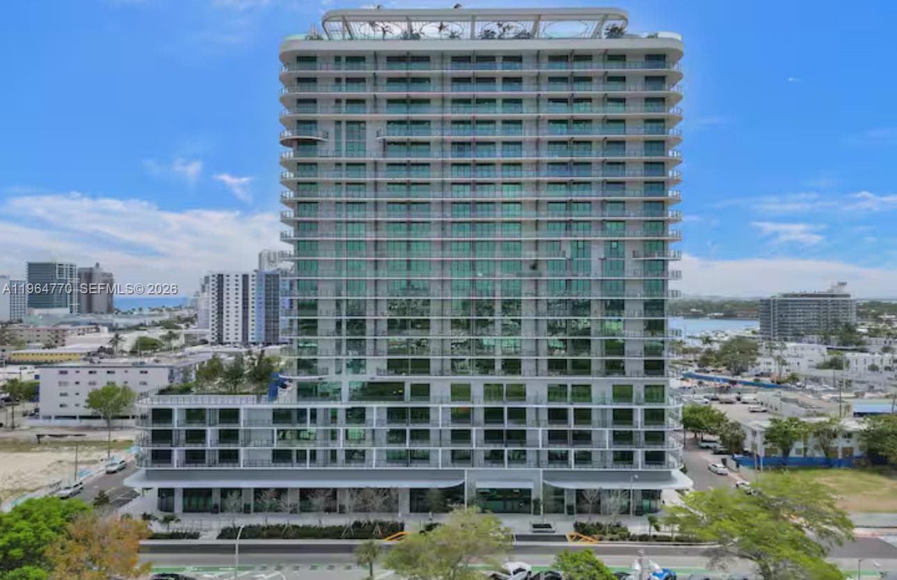 A11964770 — Miami Beach — 32