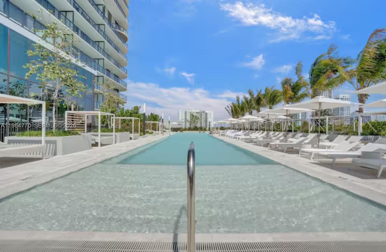 A11964770 — Miami Beach — 15