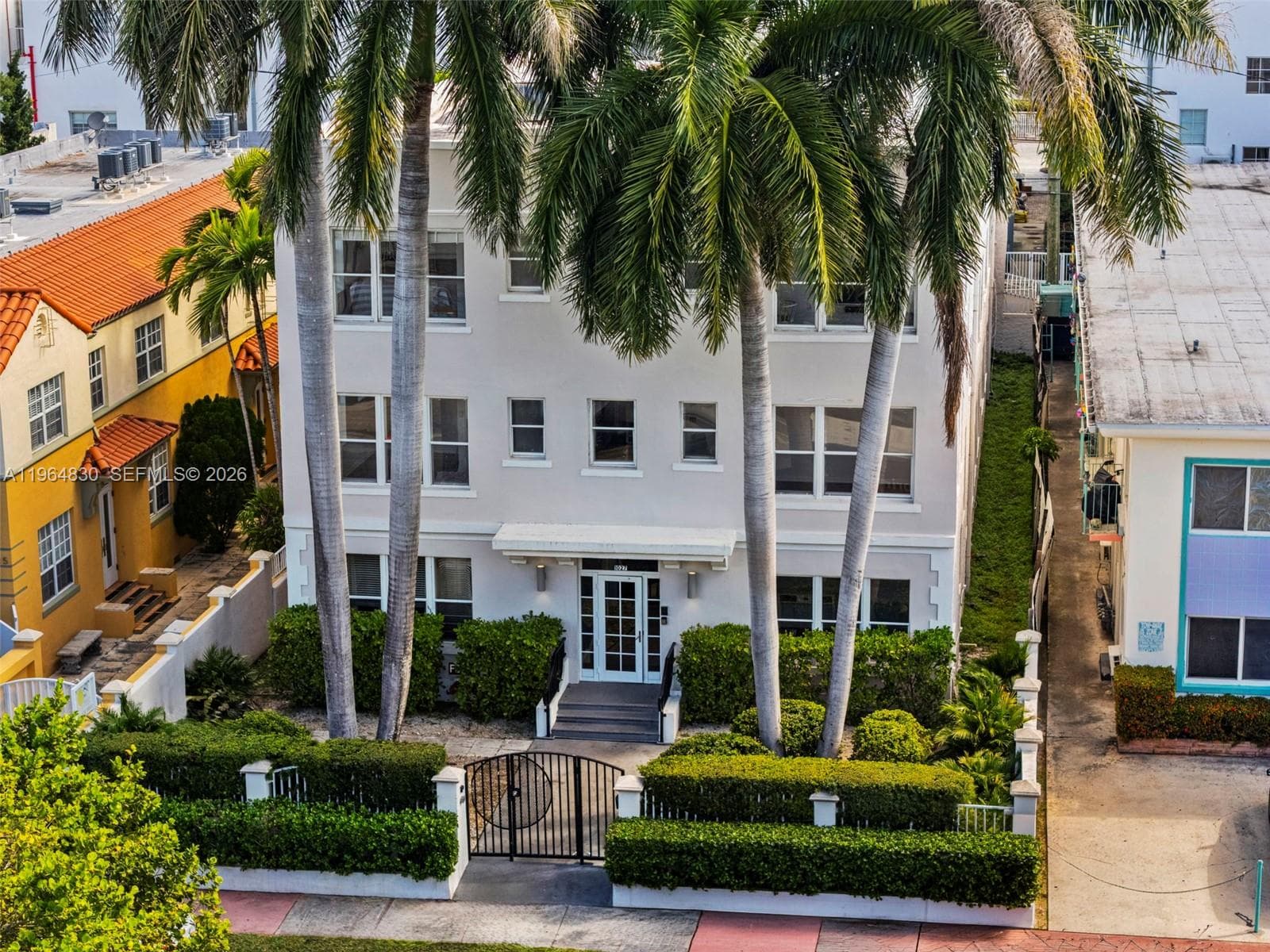 A11964830 — Miami Beach — 43