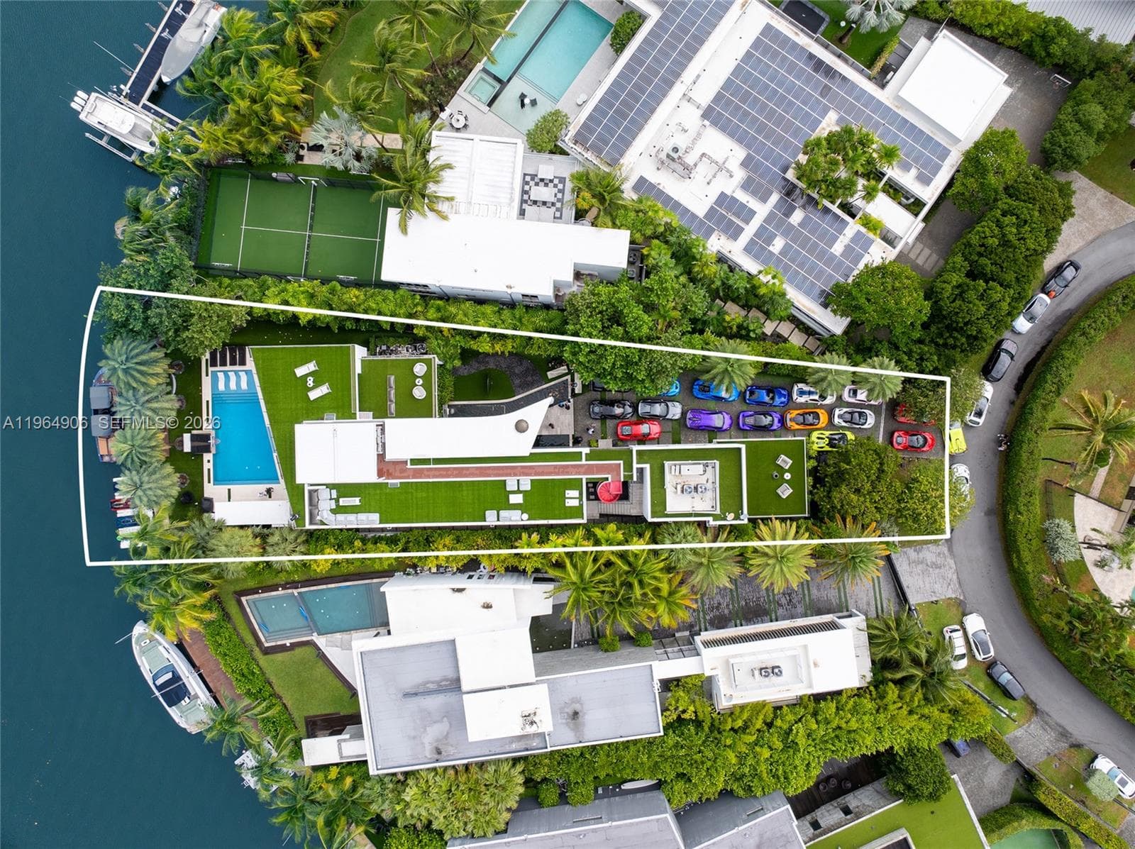A11964906 — Miami Beach — 84