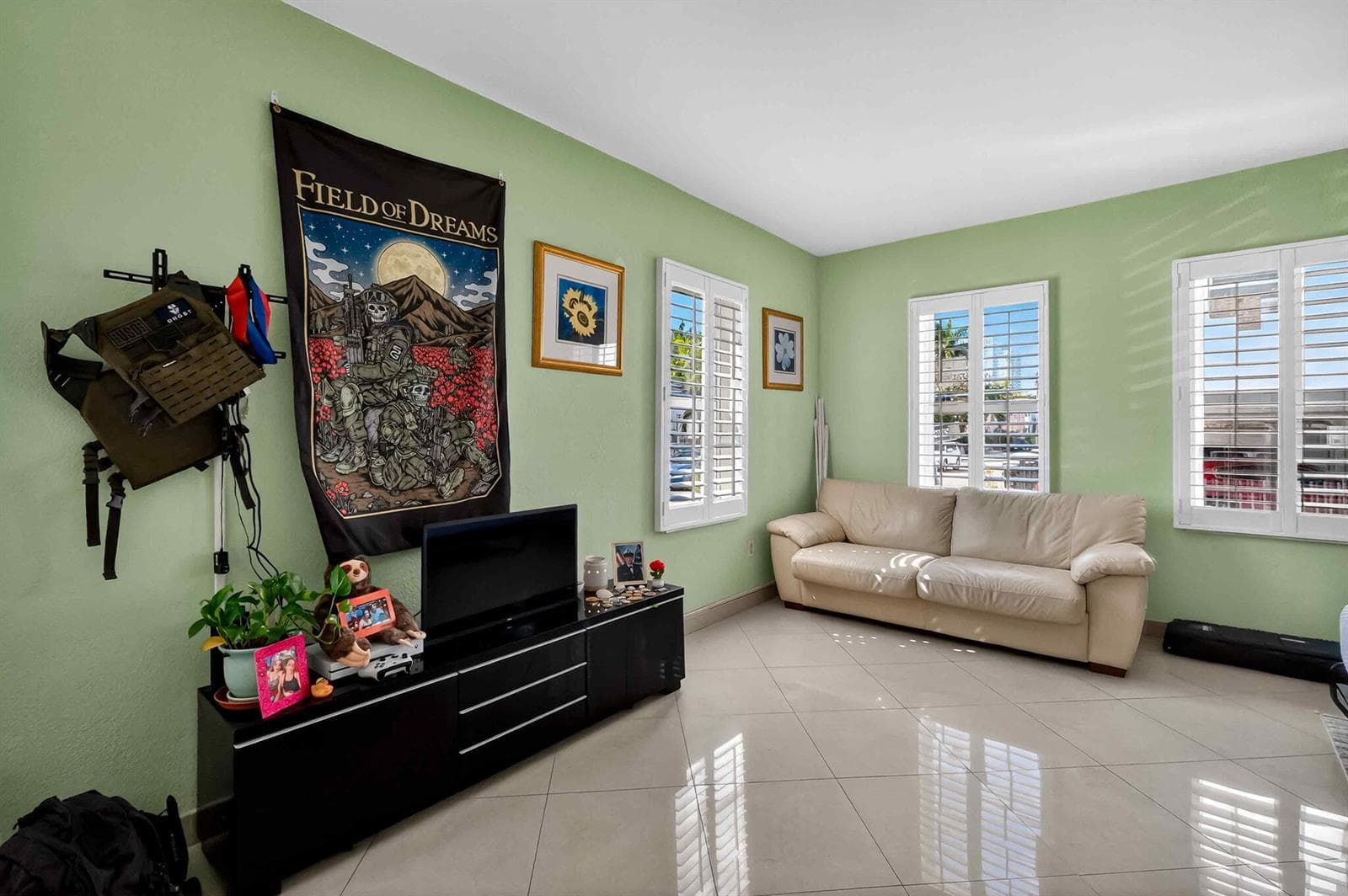 R11163536 — Miami Beach — 20