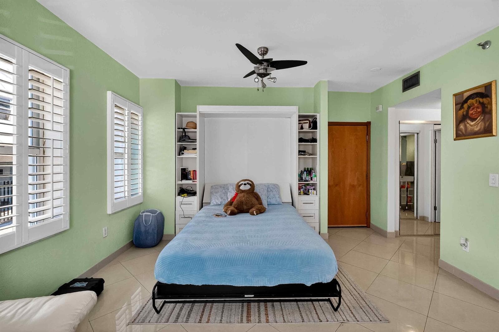 R11163536 — Miami Beach — 10