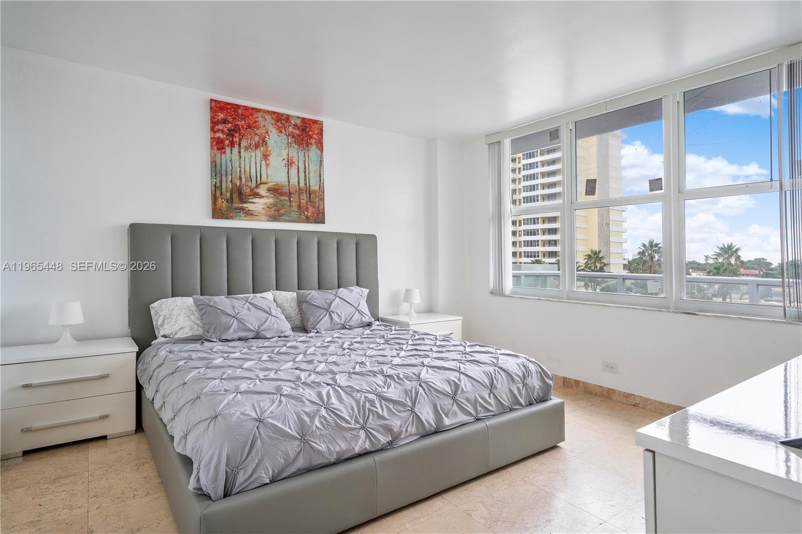 A11965448 — Miami Beach — 2