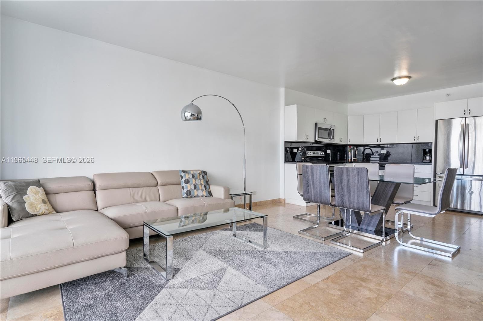 A11965448 — Miami Beach — 13