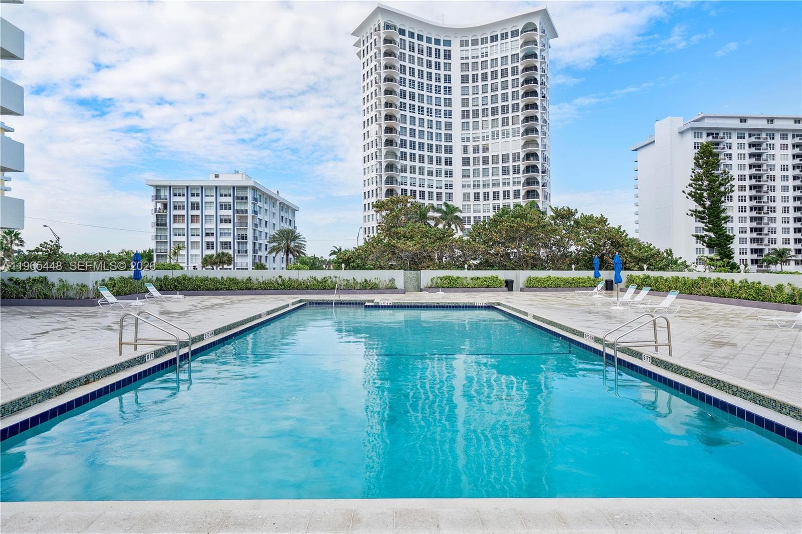 A11965448 — Miami Beach — 28