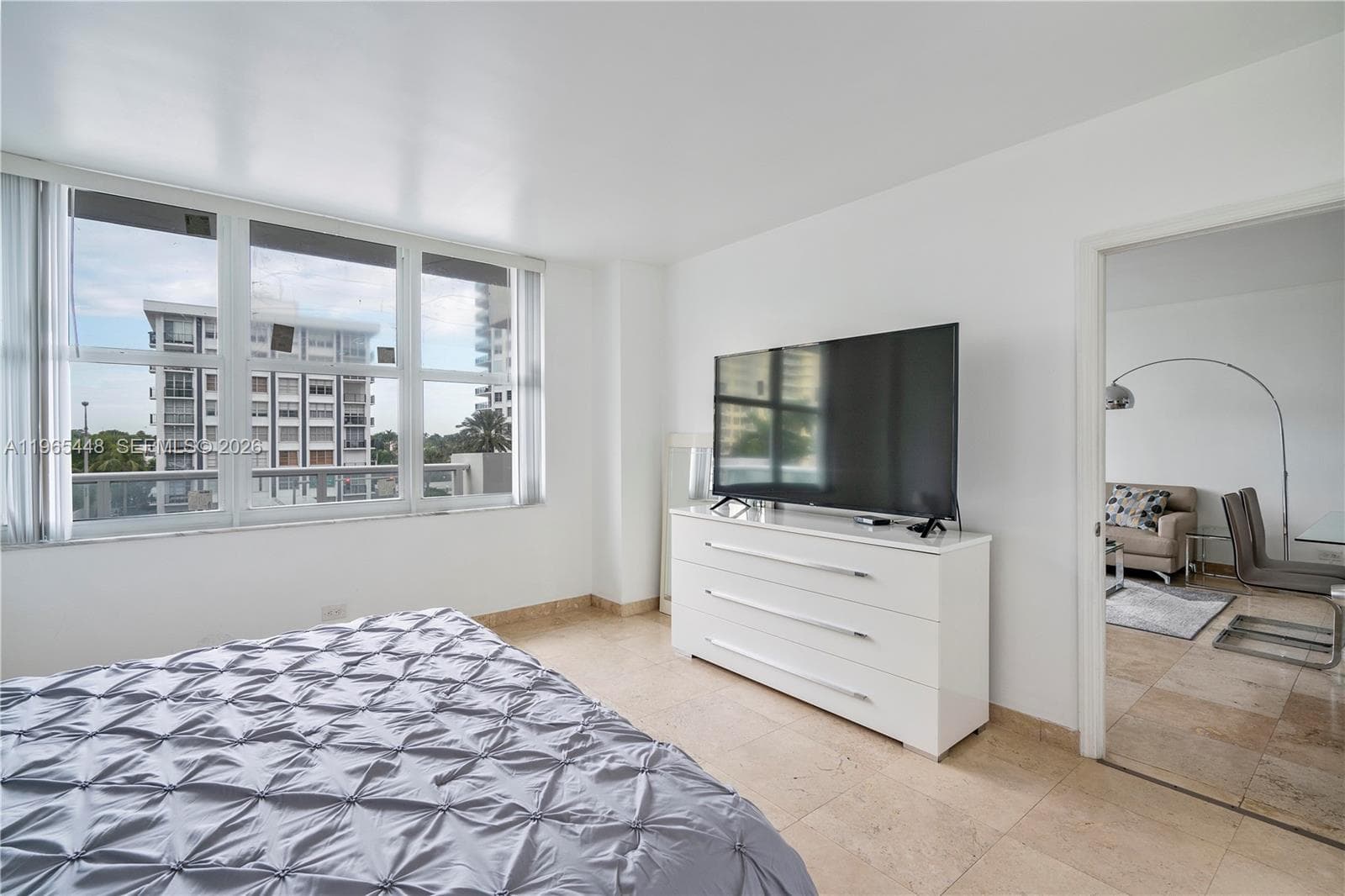 A11965448 — Miami Beach — 4