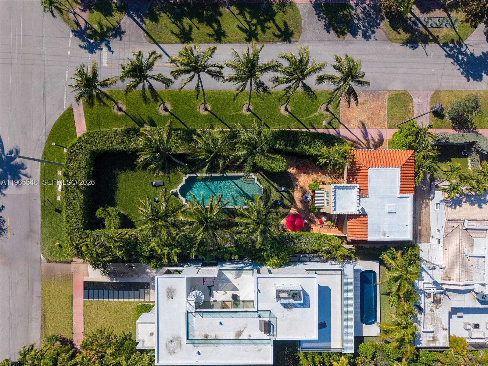 A11965548 — Miami Beach — 36
