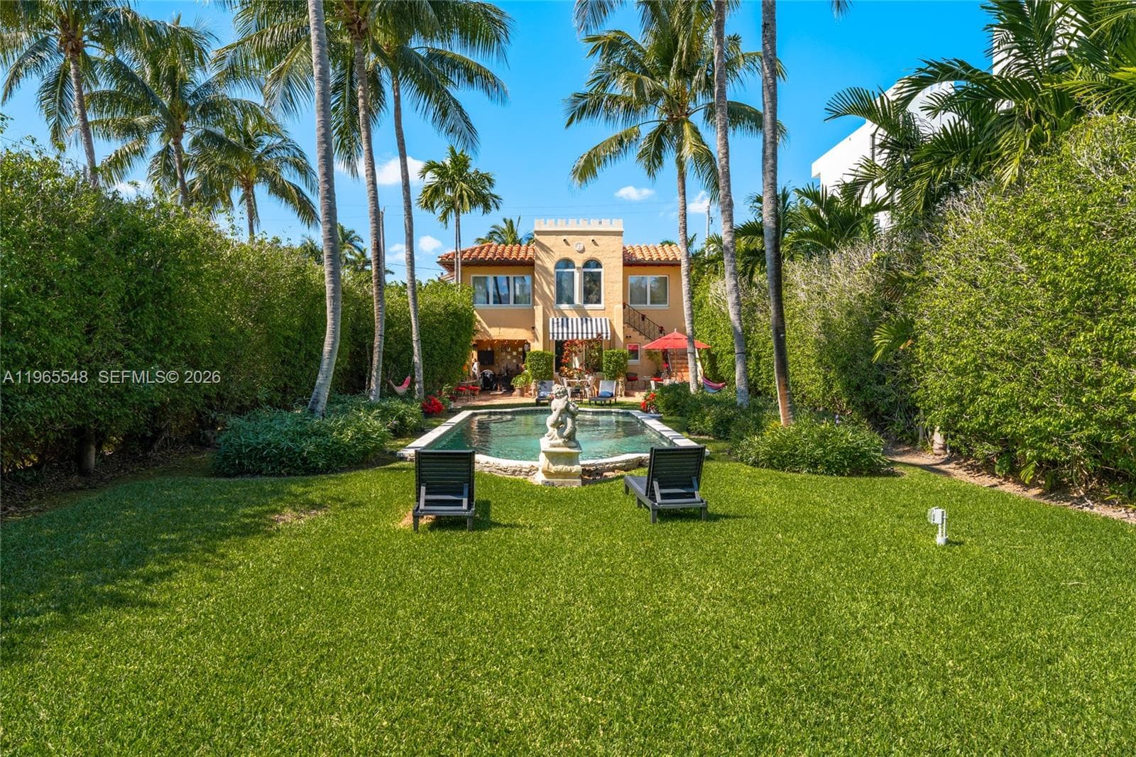 A11965548 — Miami Beach — 29