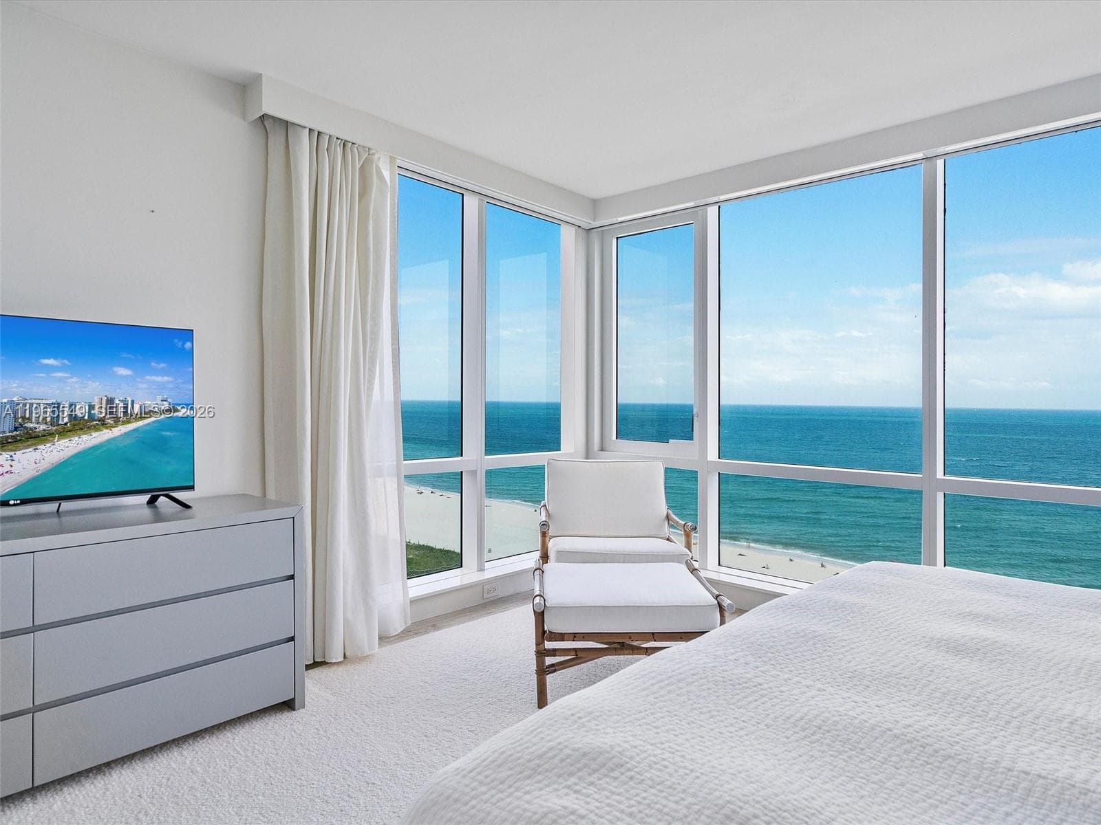 A11965549 — Miami Beach — 34