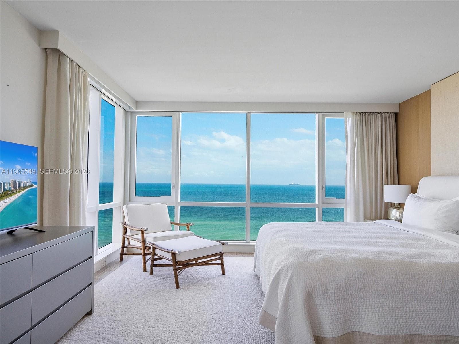 A11965549 — Miami Beach — 37