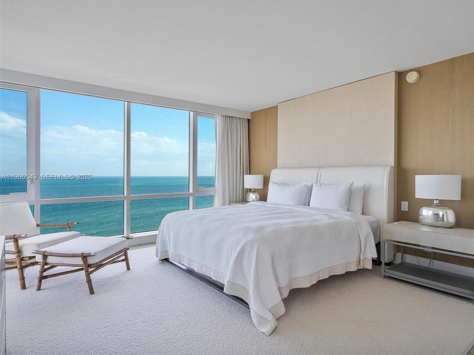 A11965549 — Miami Beach — 35