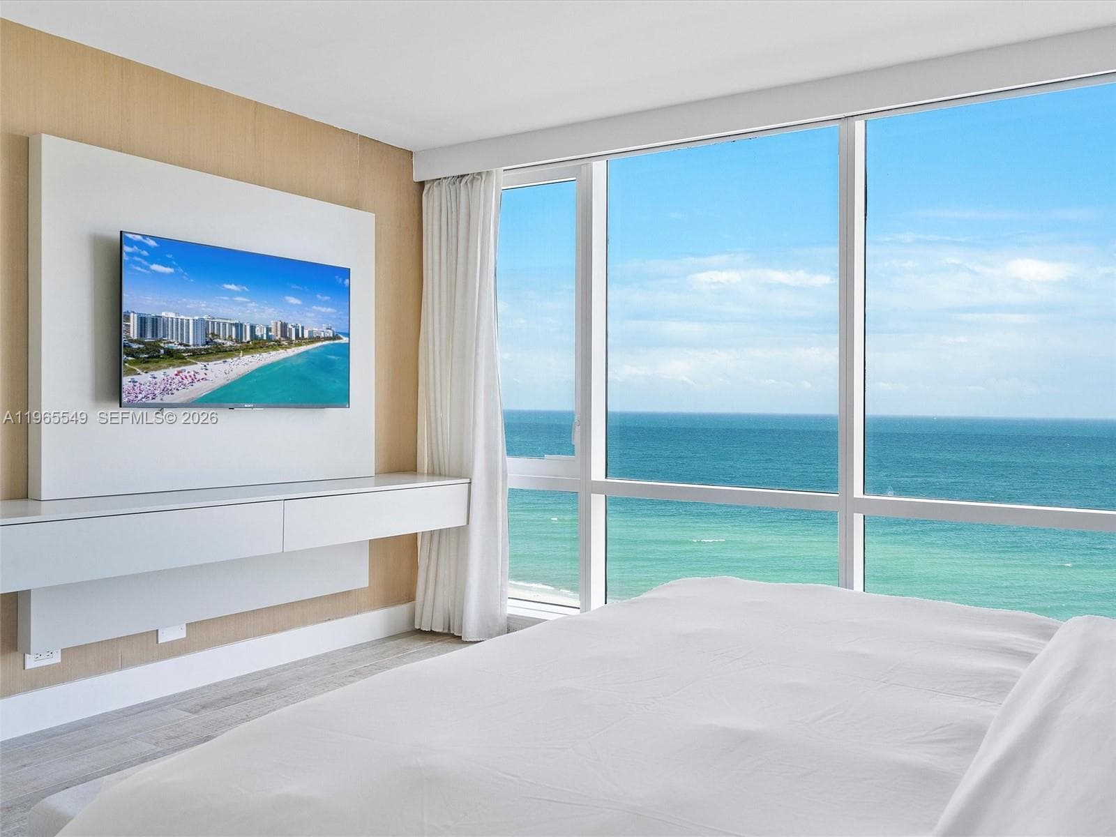 A11965549 — Miami Beach — 29