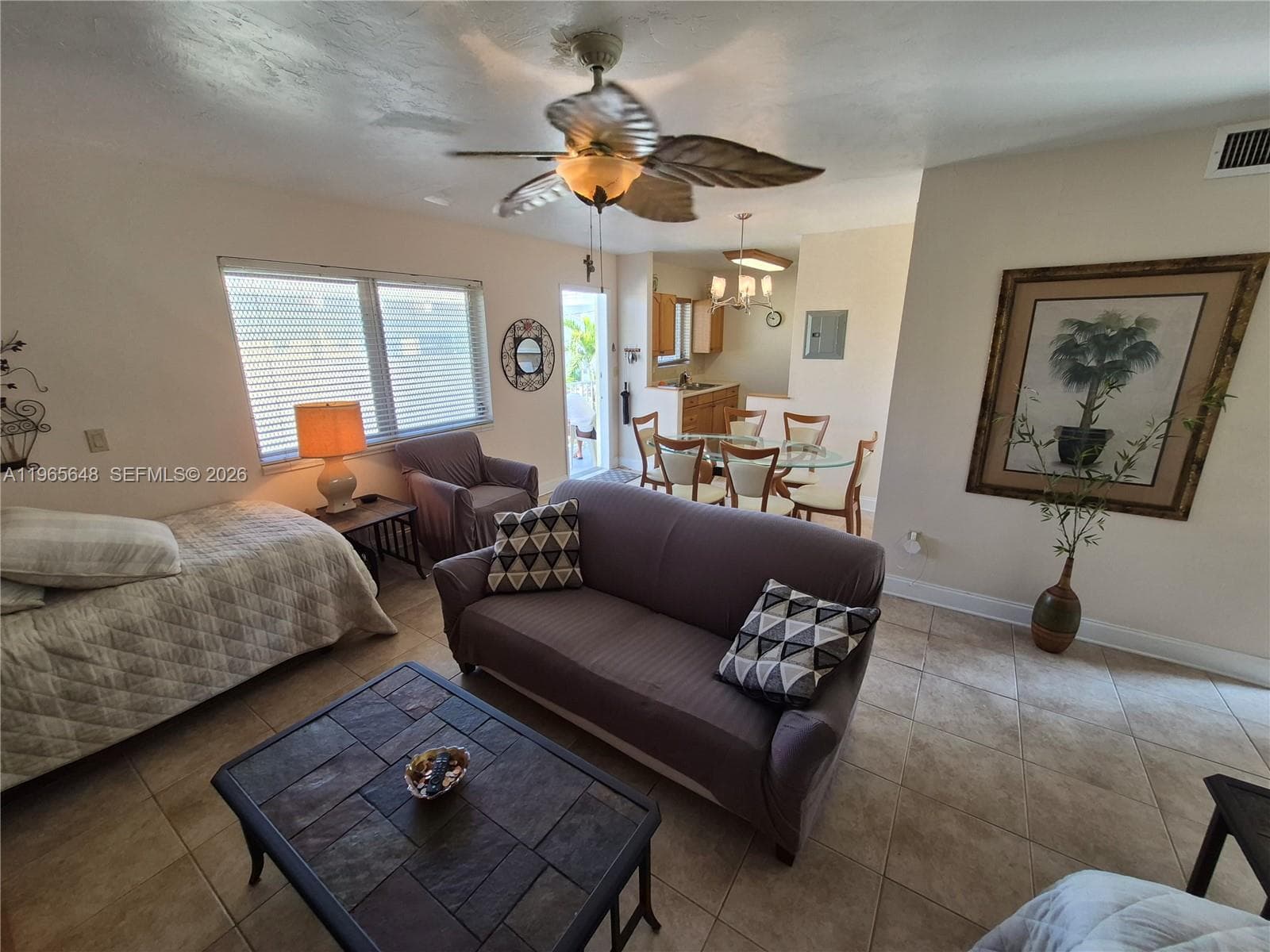 A11965648 — Miami Beach — 4