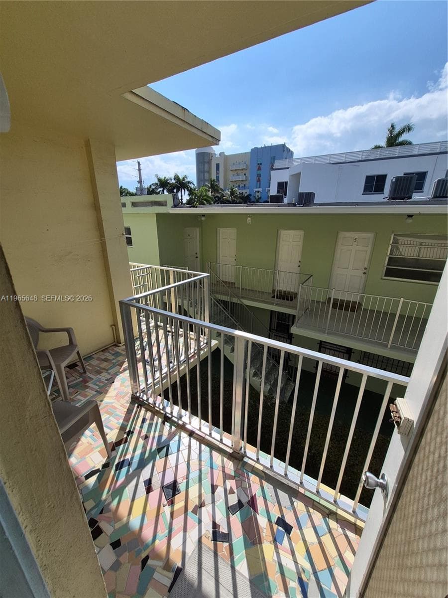 A11965648 — Miami Beach — 8