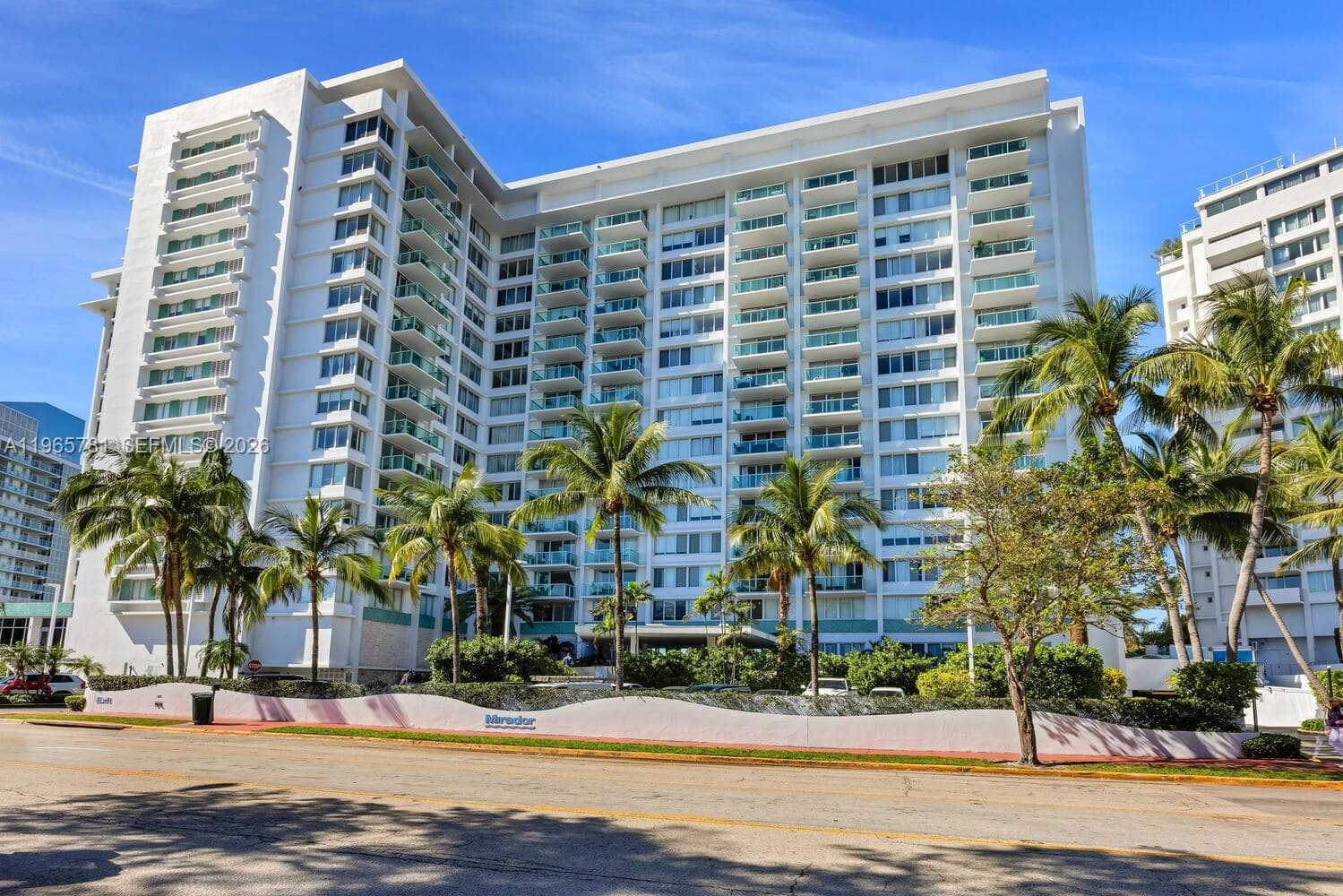 A11965781 — Miami Beach — 15