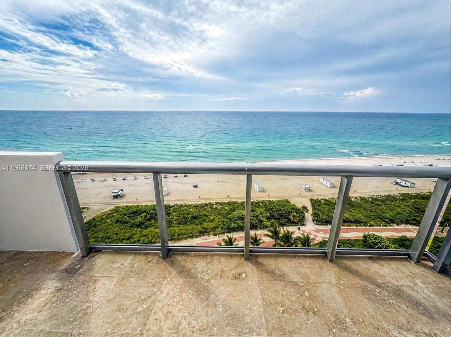A11966074 — Miami Beach