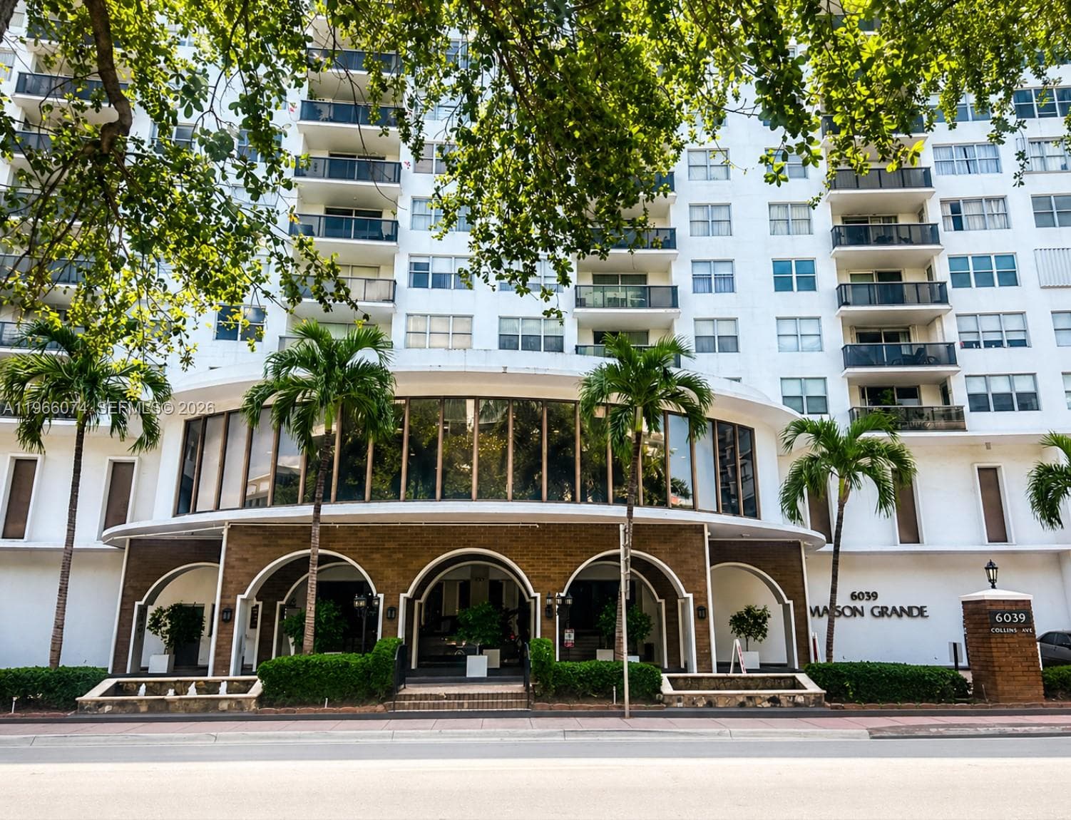 A11966074 — Miami Beach — 4
