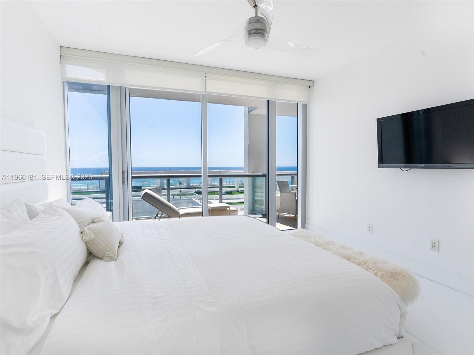 A11966181 — Miami Beach