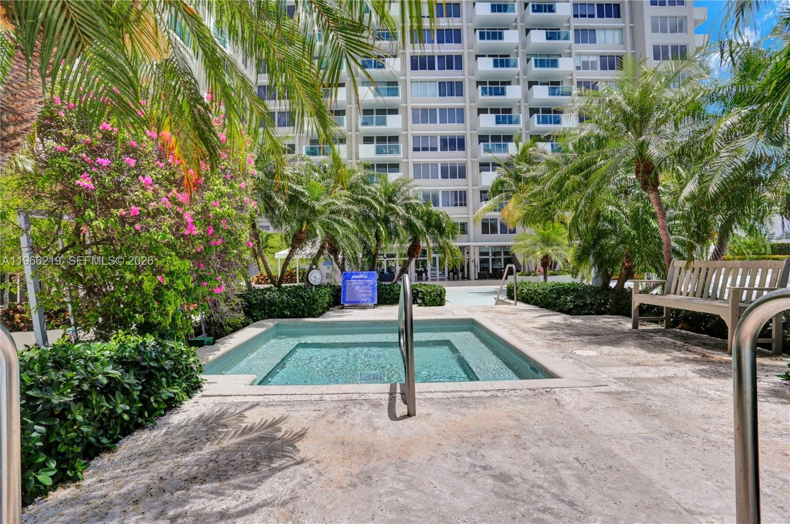 A11966219 — Miami Beach — 41