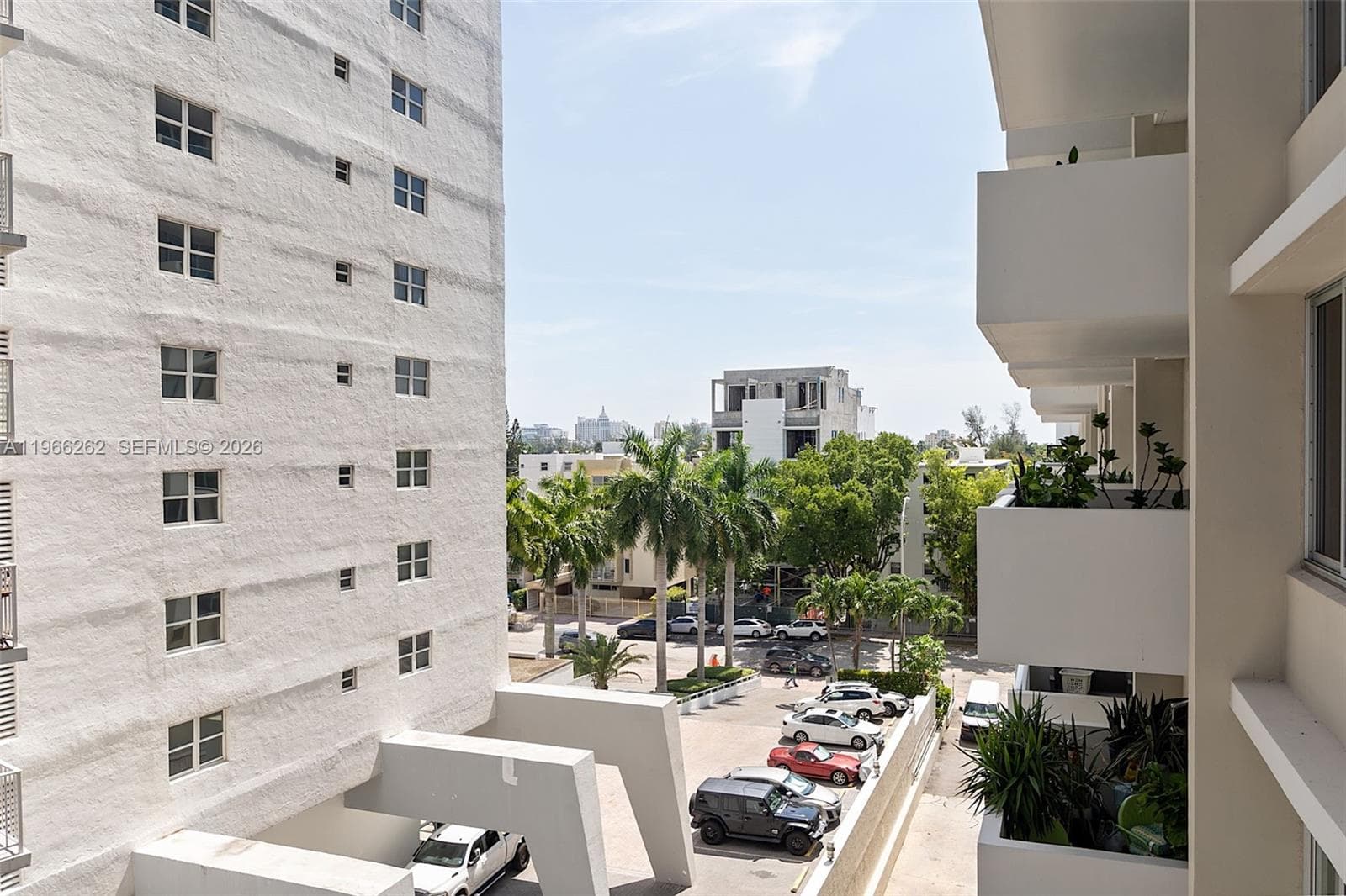 A11966262 — Miami Beach — 13