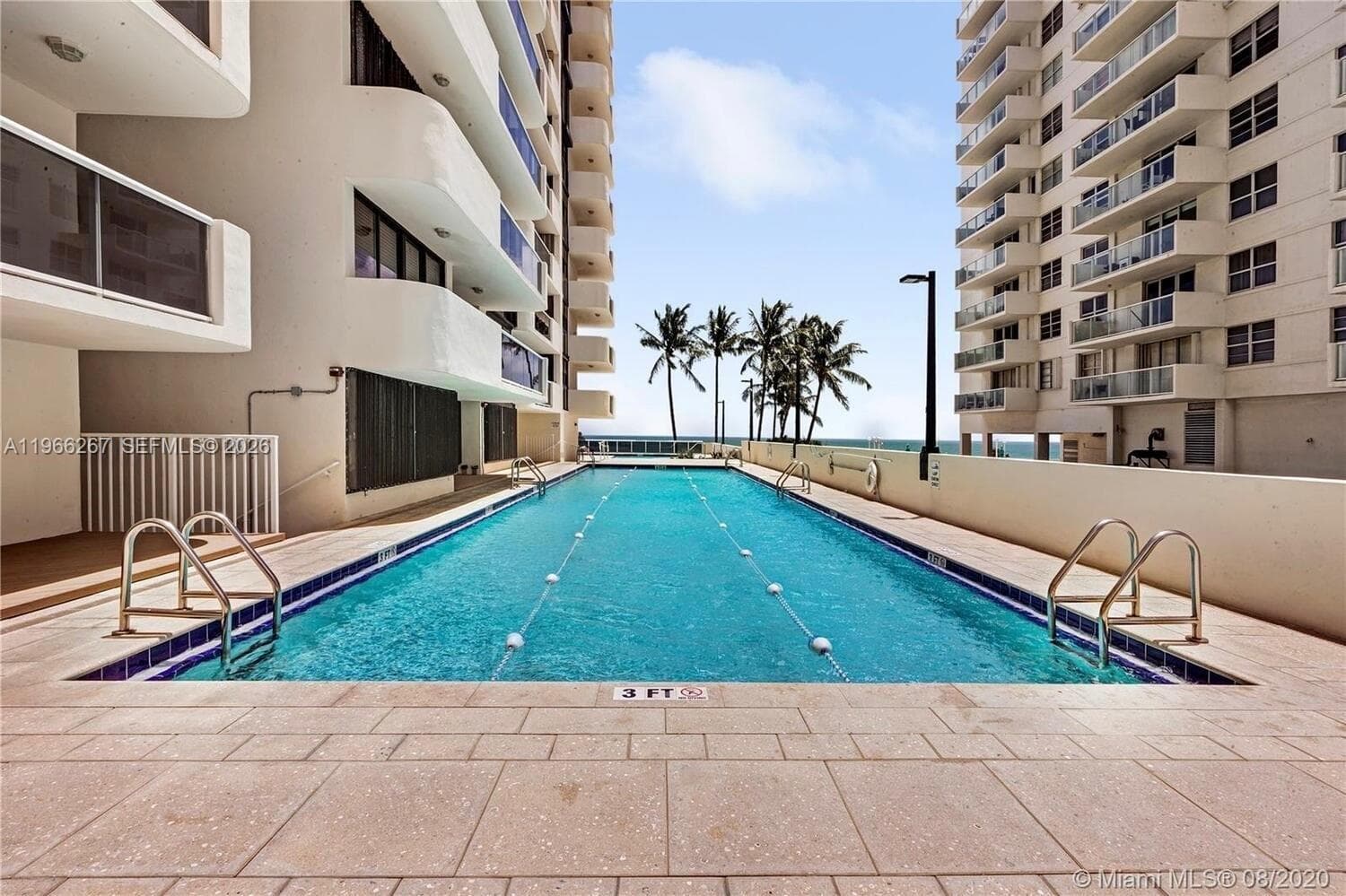 A11966267 — Miami Beach — 35