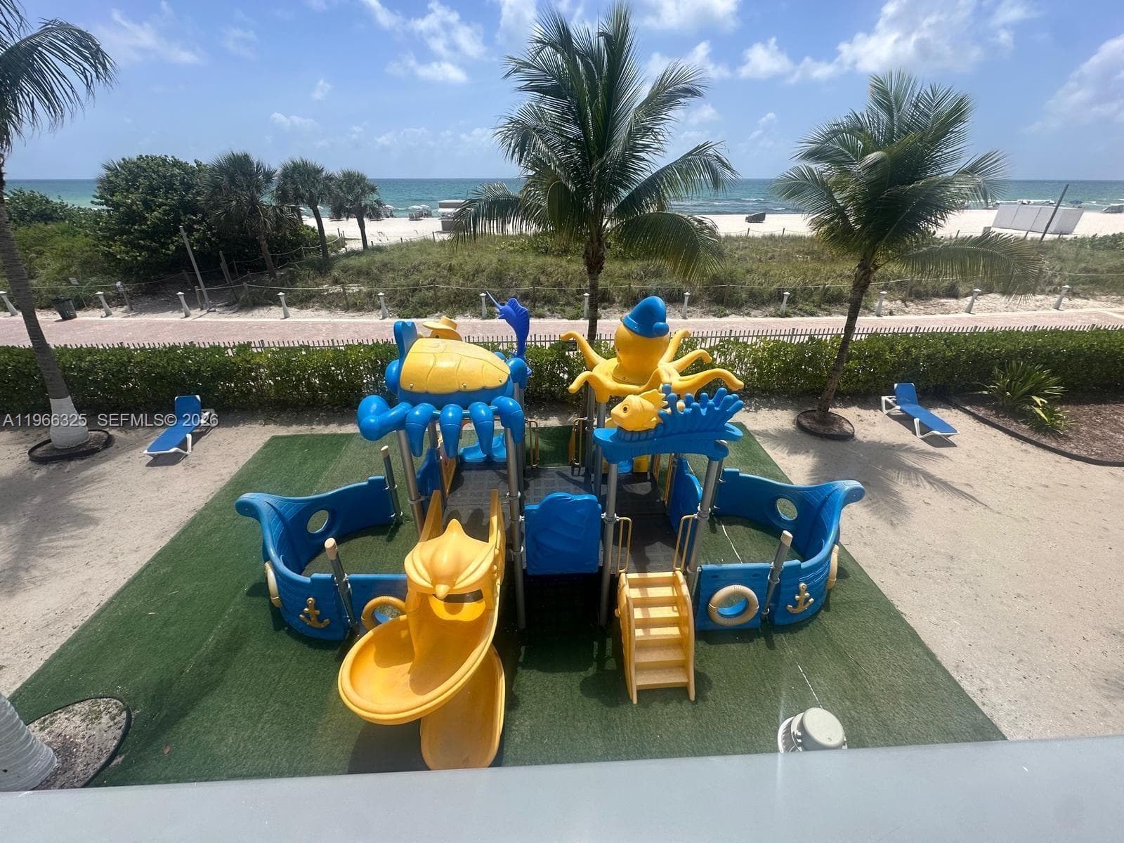 A11966325 — Miami Beach — 41