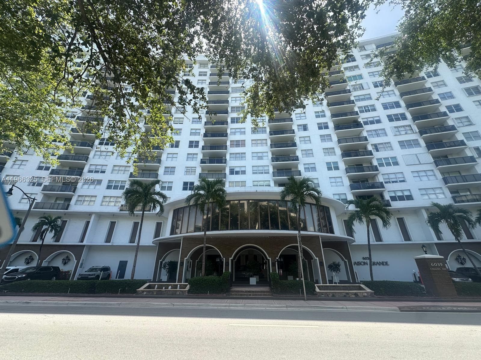 A11966325 — Miami Beach — 25