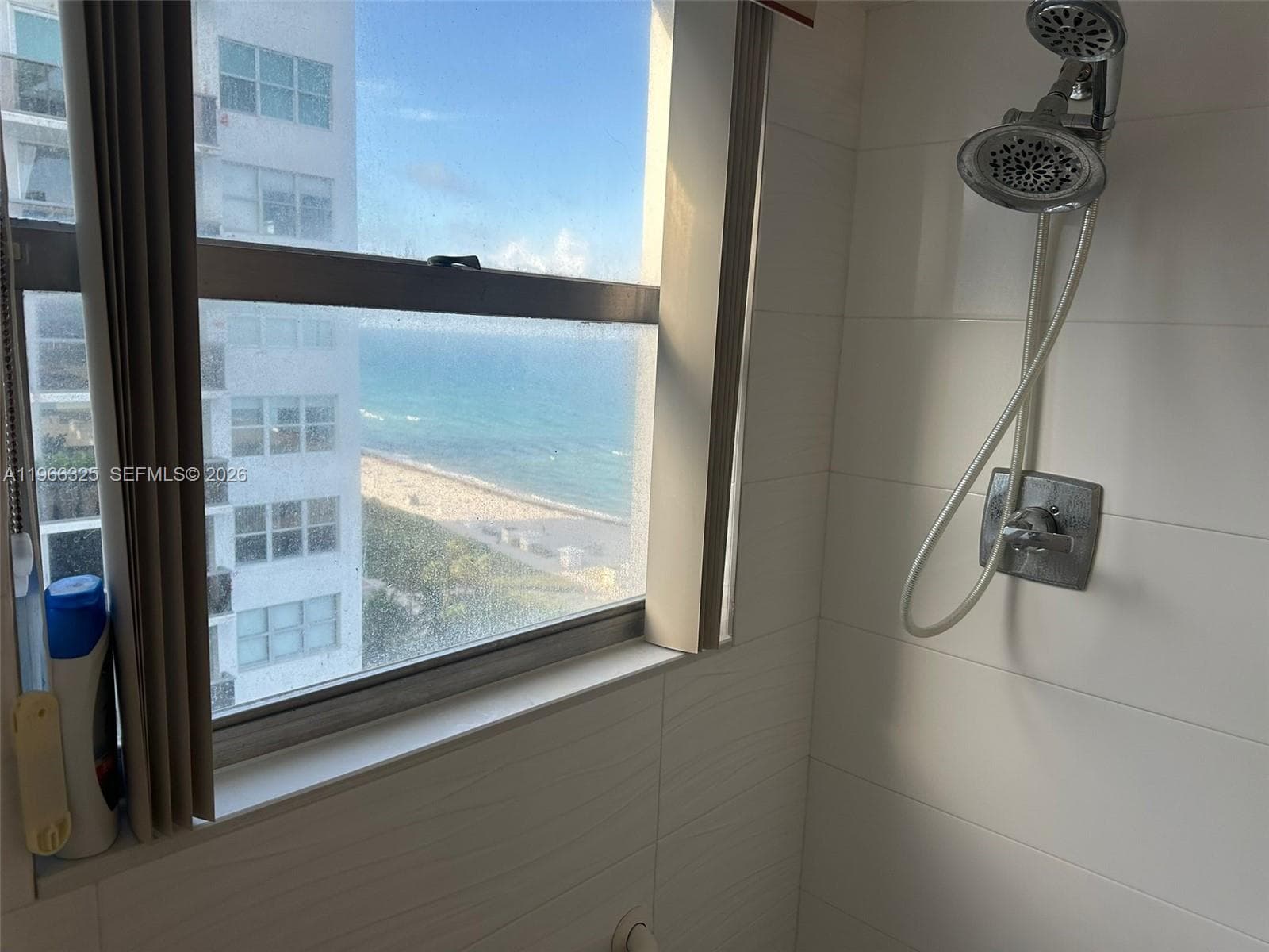 A11966325 — Miami Beach — 21