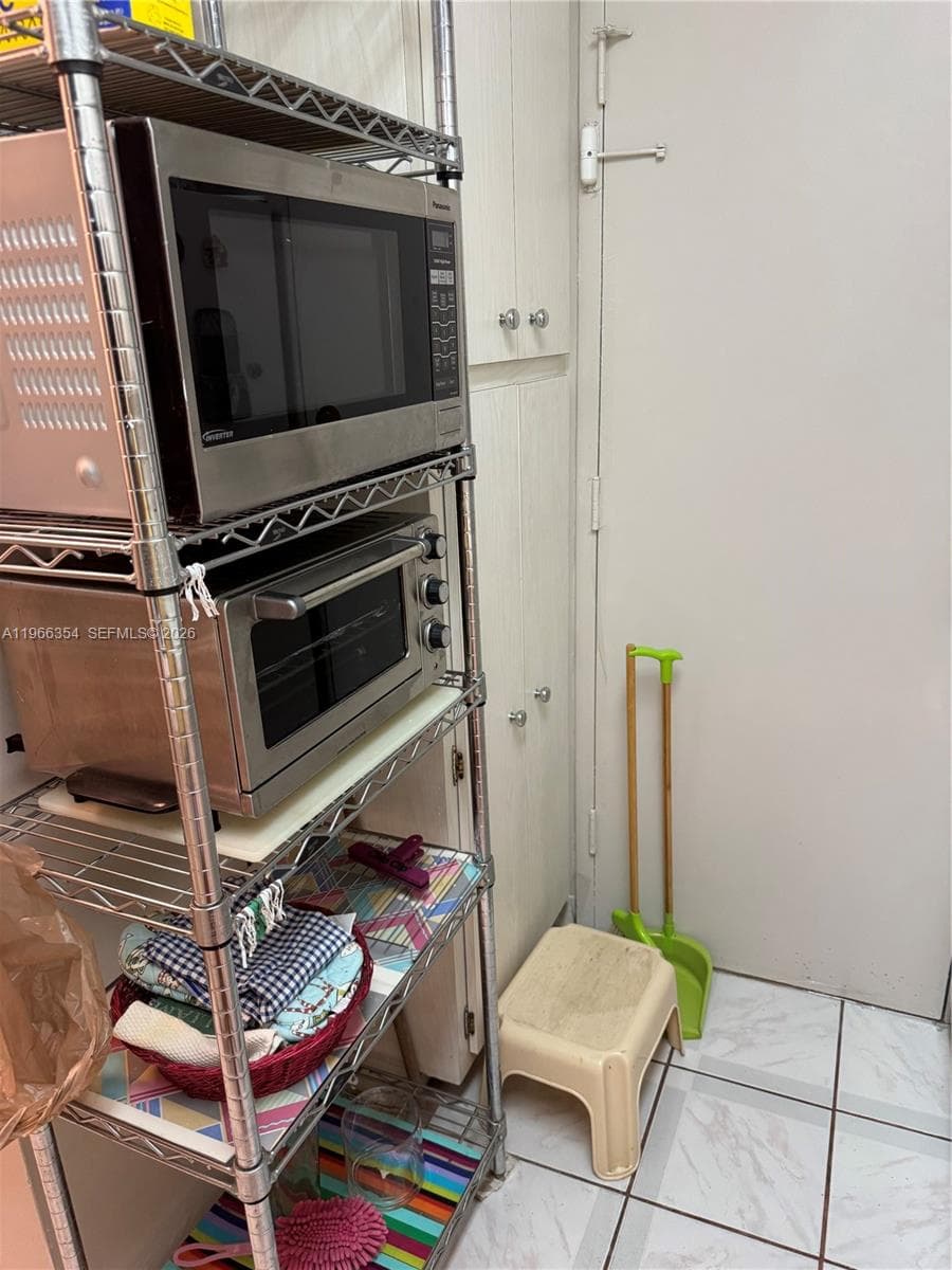 A11966354 — Miami Beach — 32