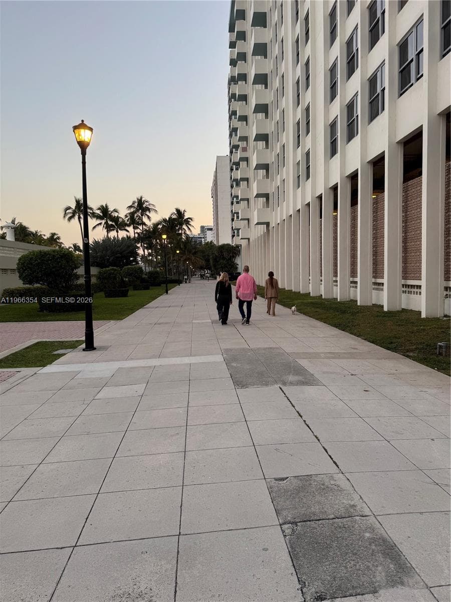 A11966354 — Miami Beach — 5
