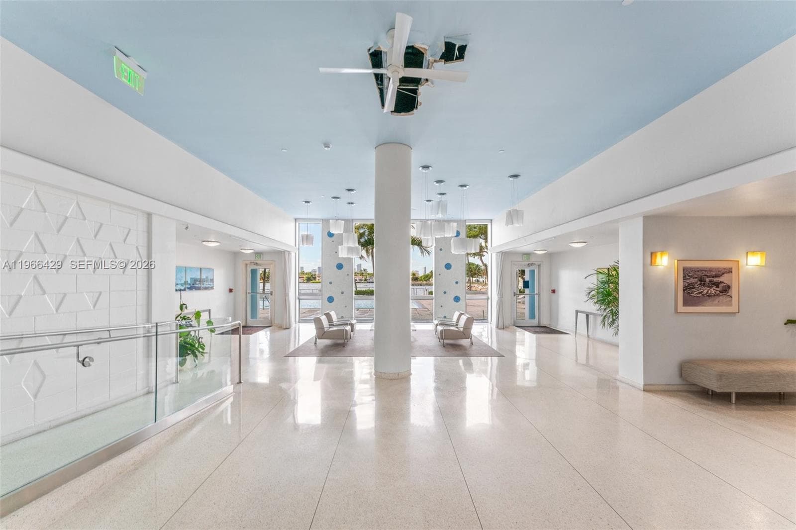 A11966429 — Miami Beach — 22