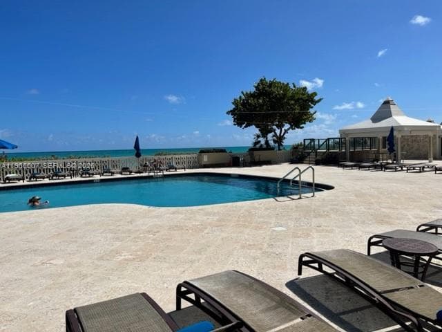 A11966507 — Miami Beach — 9